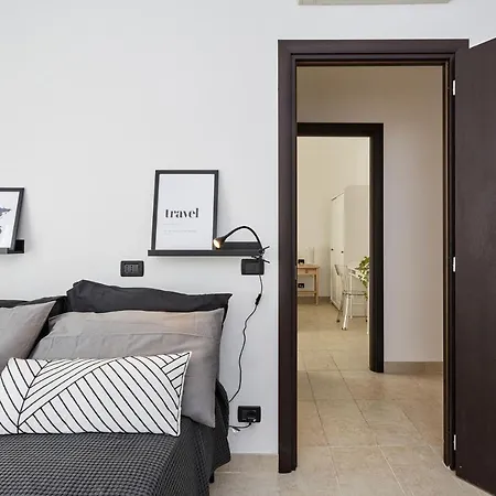 Shelley By Wonderful Italy