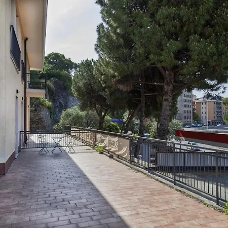 Shelley By Wonderful Italy Genoa