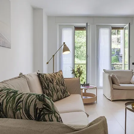 Shelley By Wonderful Italy