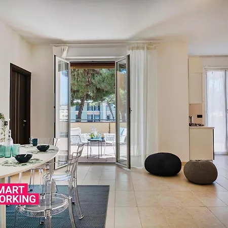 Shelley By Wonderful Italy